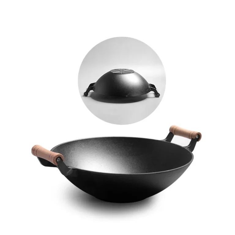 36 cm flat-bottom cast iron wok with wooden handles