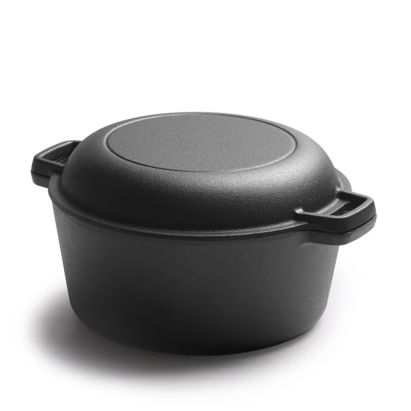 Side view of a 26 cm cast iron double Dutch oven