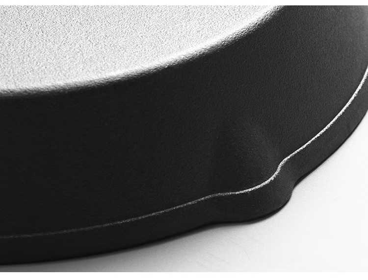 Cast iron skillet side profile