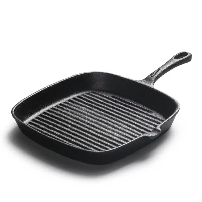 Square cast iron grill pan with integrated handle