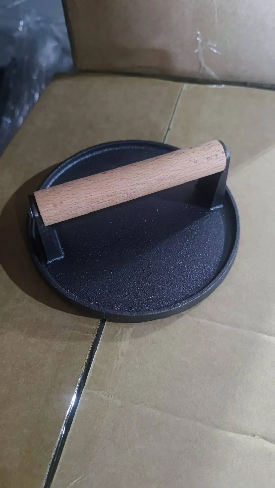Round cast iron meat and burger press product view